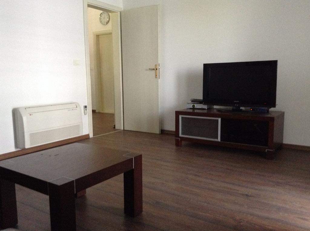 Apartments Vila Oksana Mimice Eksteriør bilde